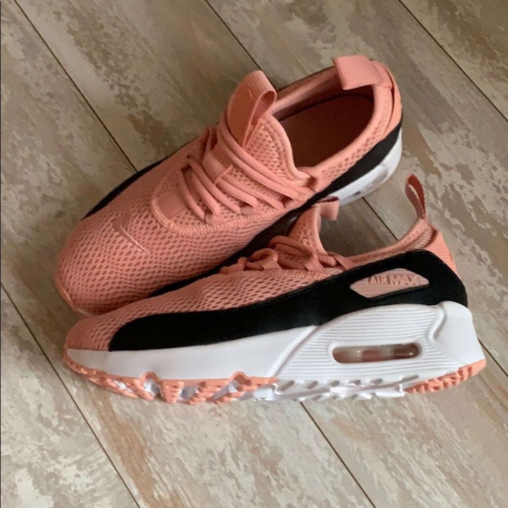NWT Nike Air Max EZ coral - Picture 8 of 11